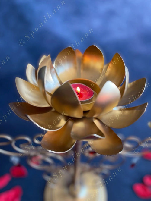 3 Lotus Flower Standing Tea Light Holder