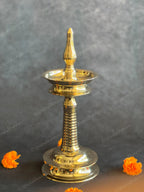 Majestic Traditional Brass Lamp