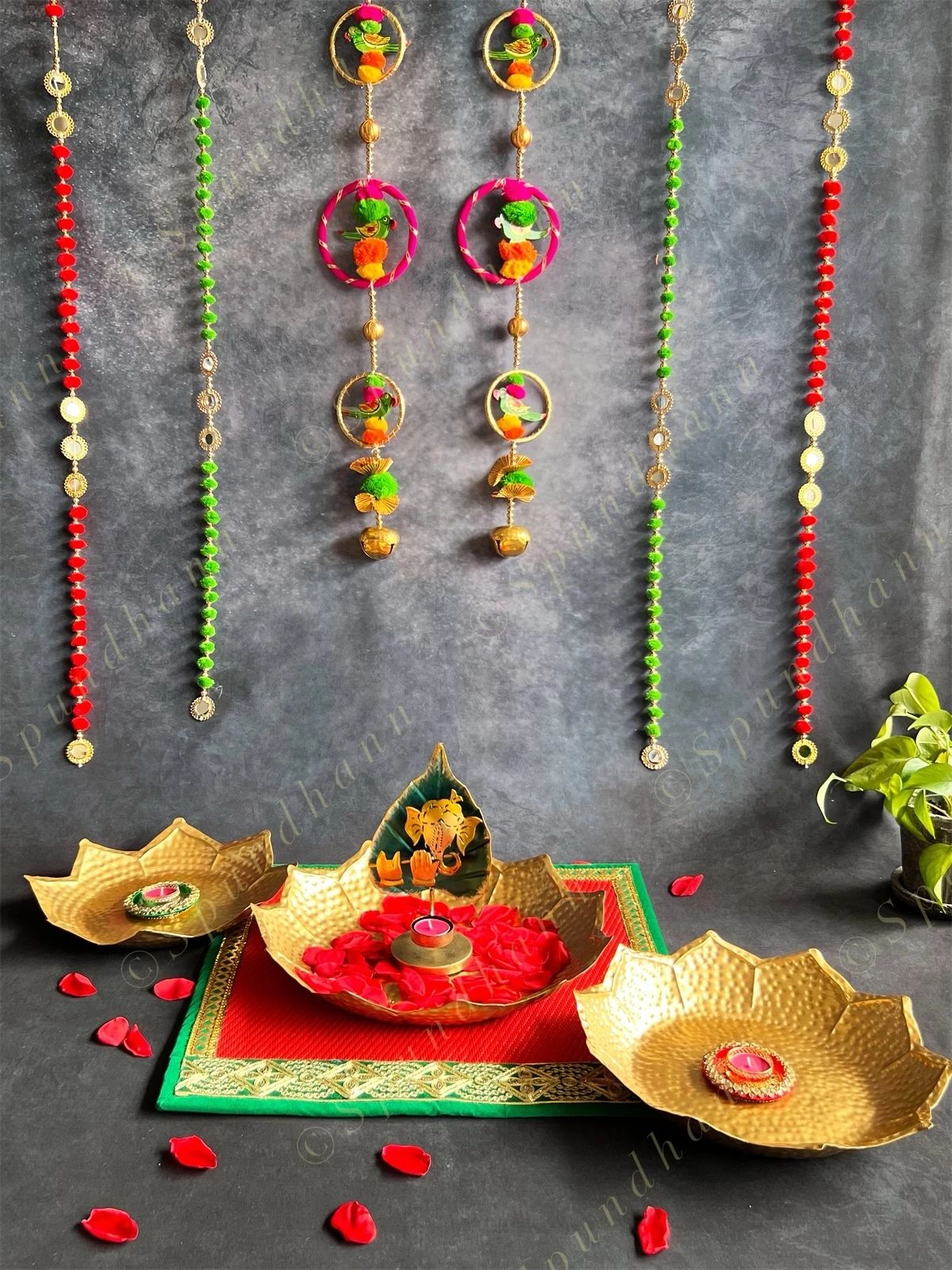 Star Thaal Urli