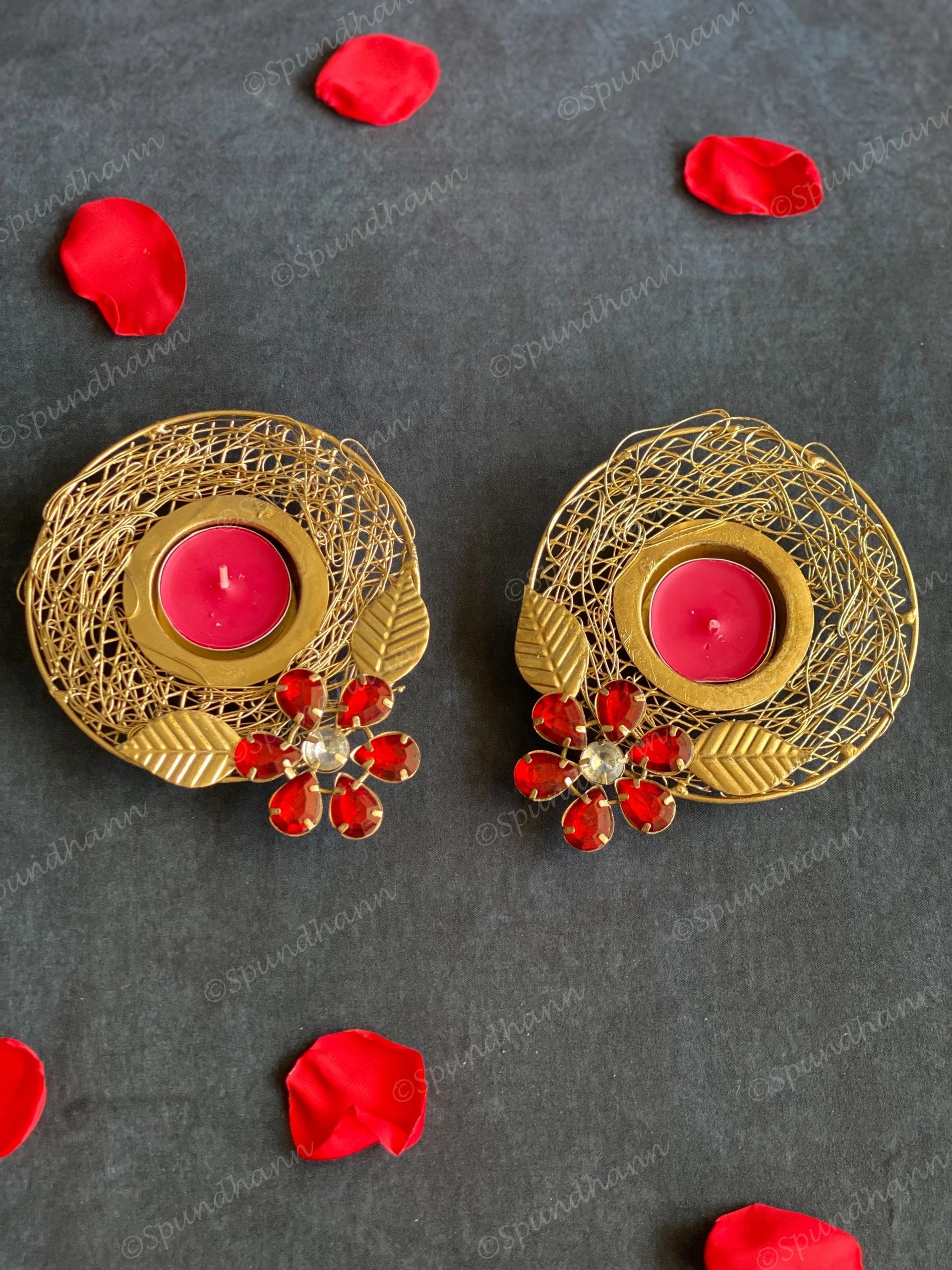 Gold Wired & Studded Floral Tea Light Holder