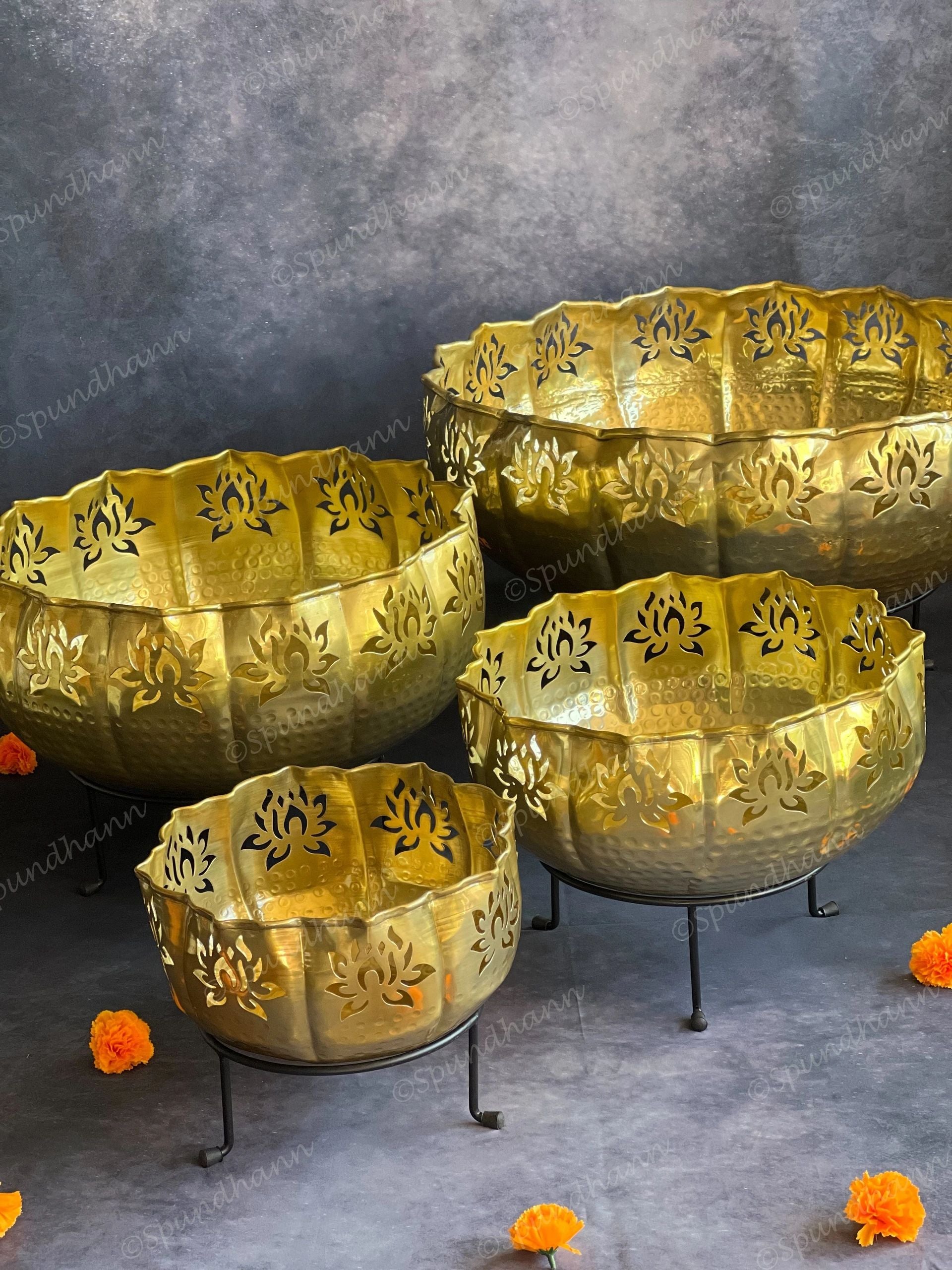 Jumbo Lotus Cutwork Urli