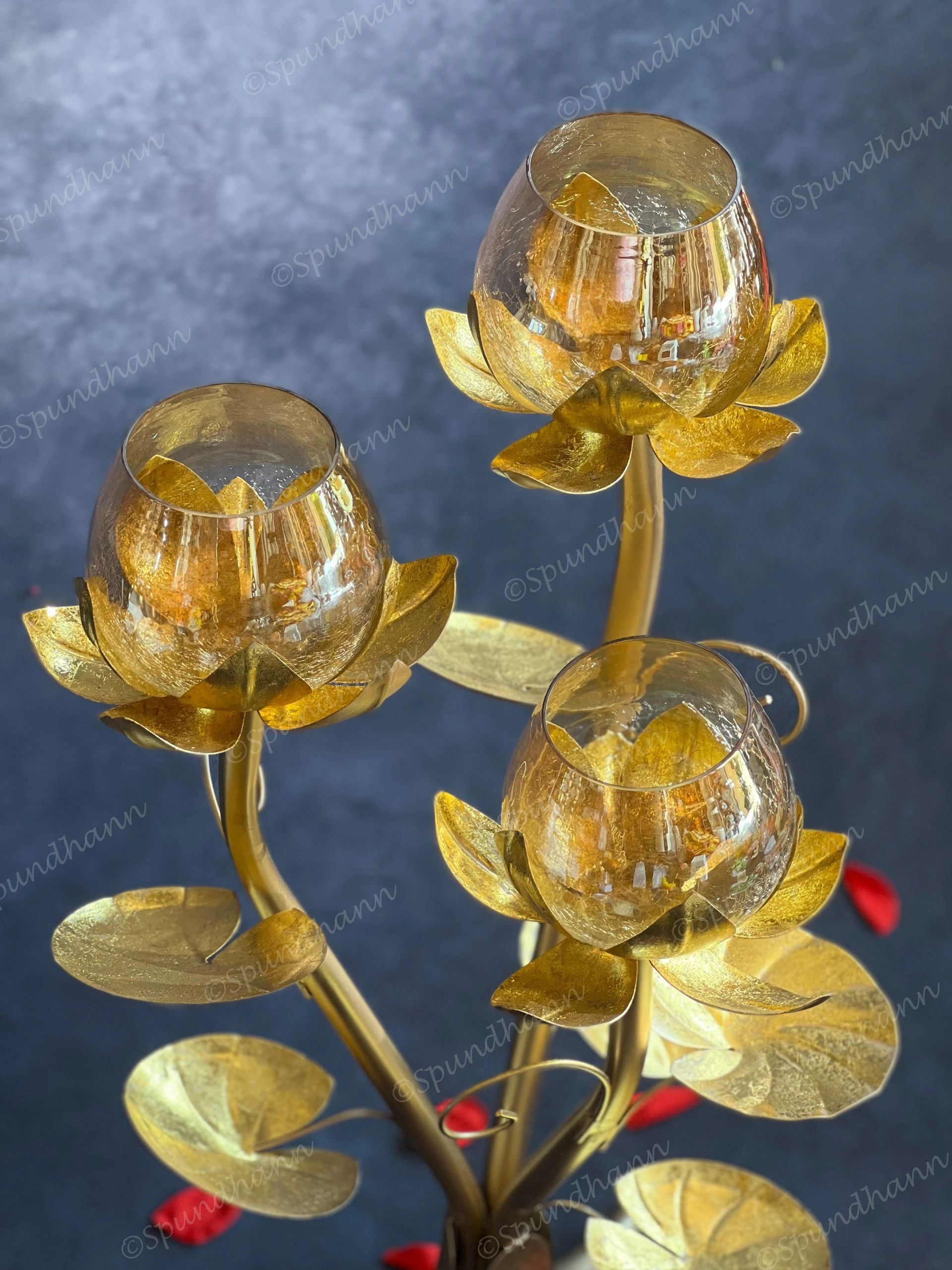 Spectacular Glass Bouquet Floral Standing Tea Light Holder
