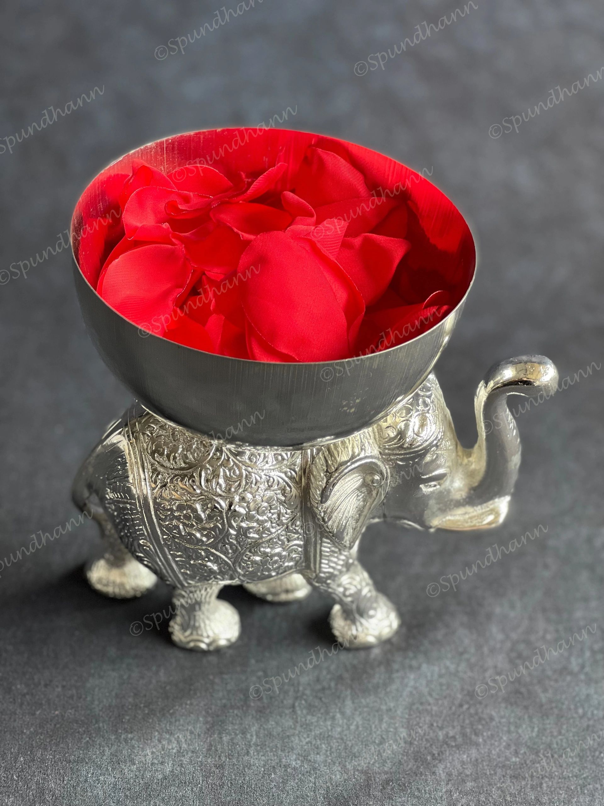 Silver Small Elephant Dry Fruit Candy Holder