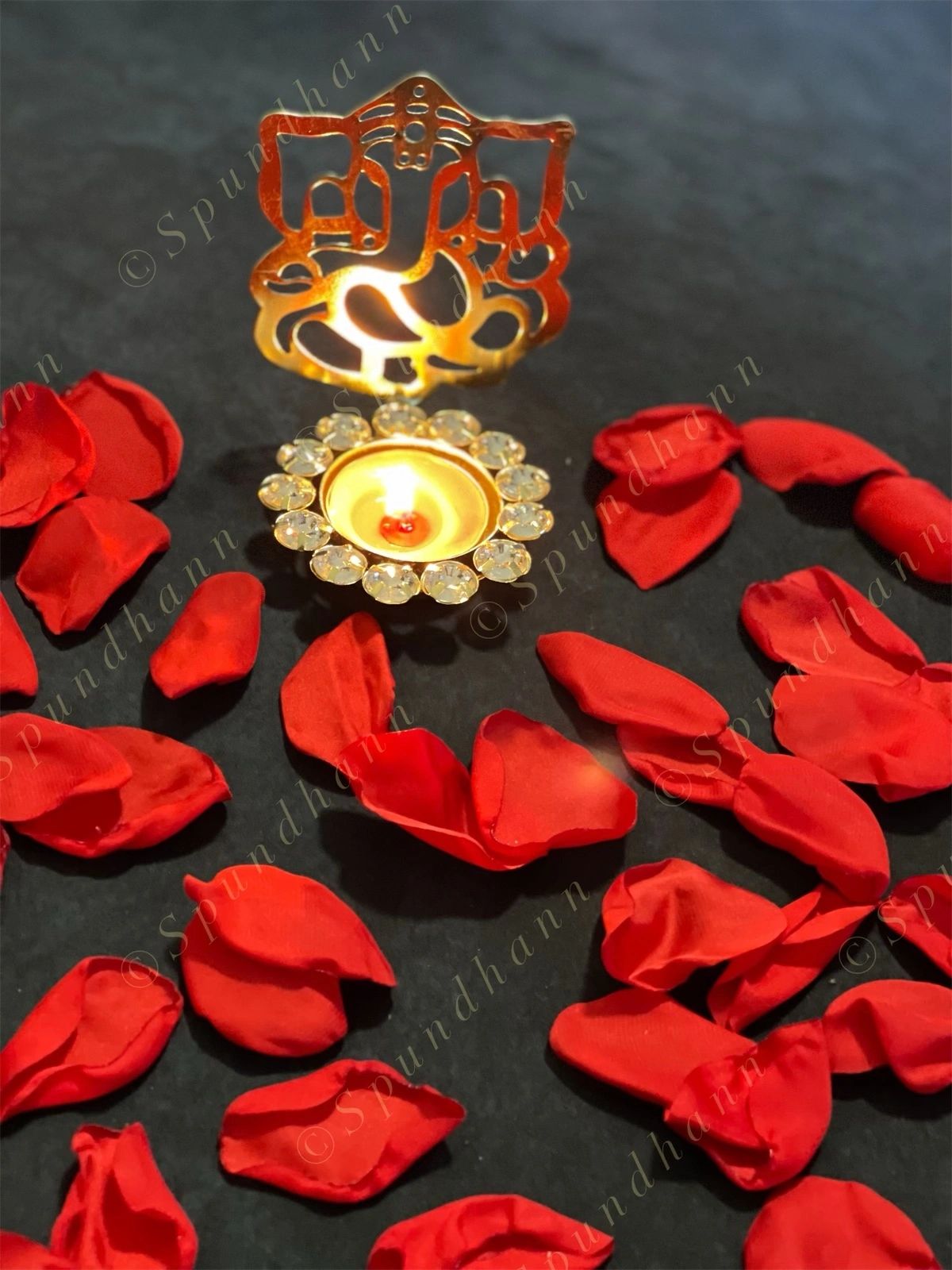 Ganesh Studded Tea Light