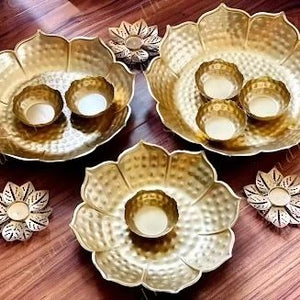 Thaal Urlis with Floating Bowls