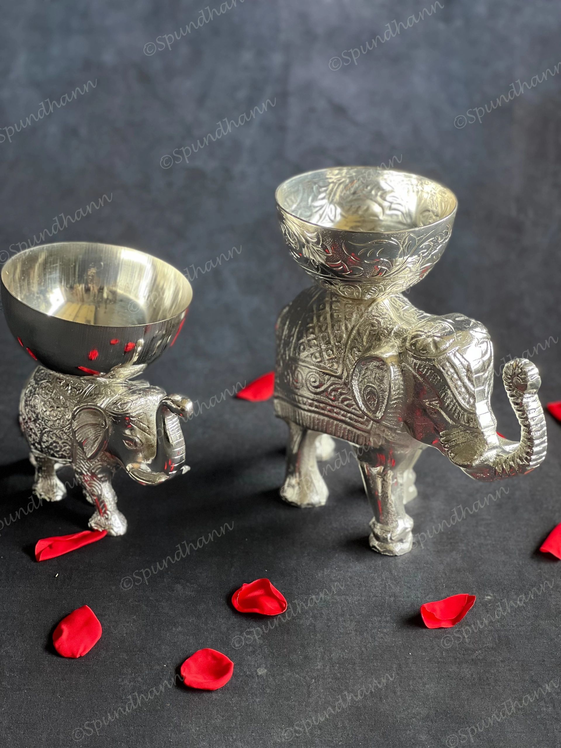 Silver Small Elephant Dry Fruit Candy Holder