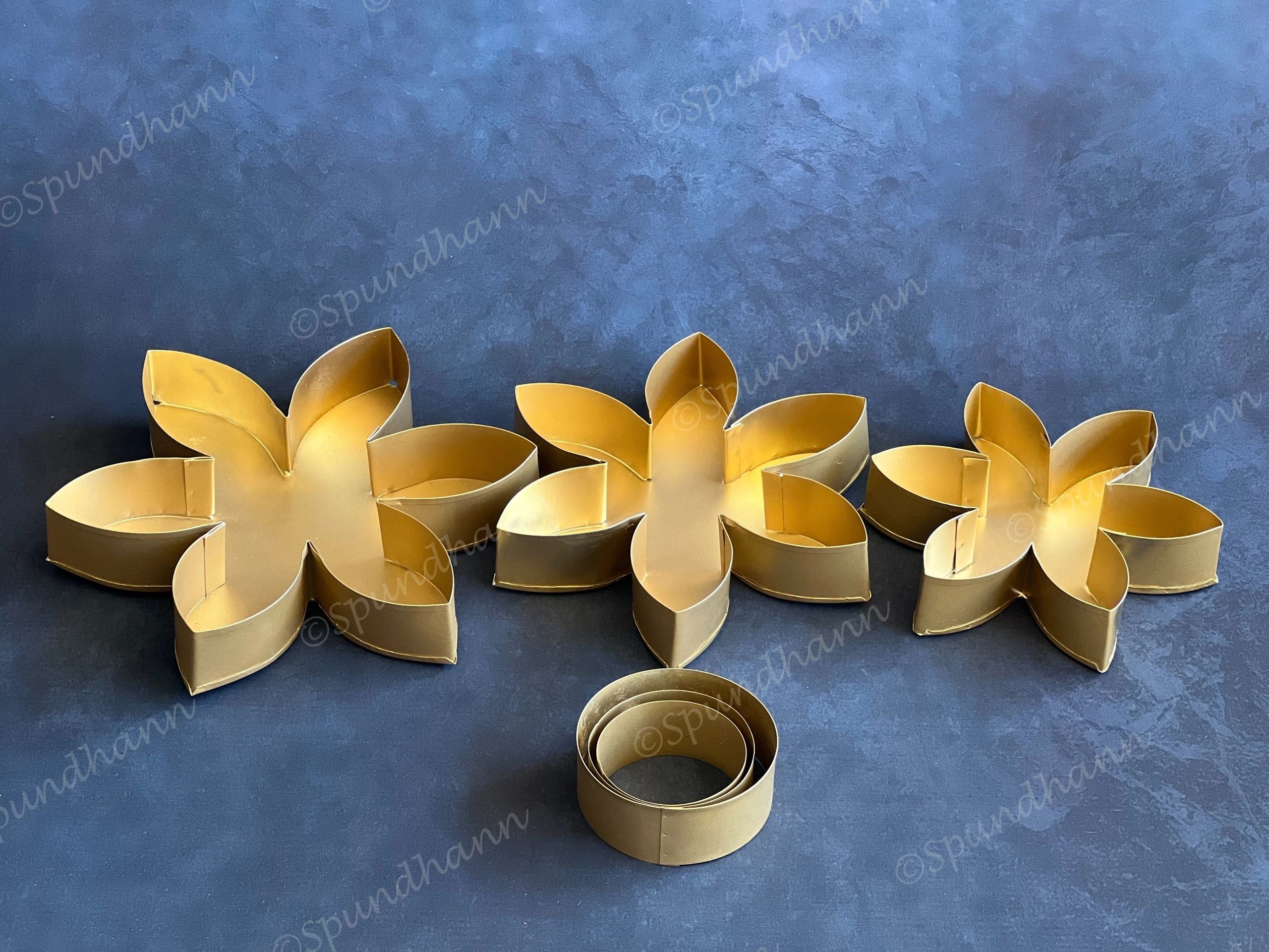 Metal Floral Rangoli Maker with Circle