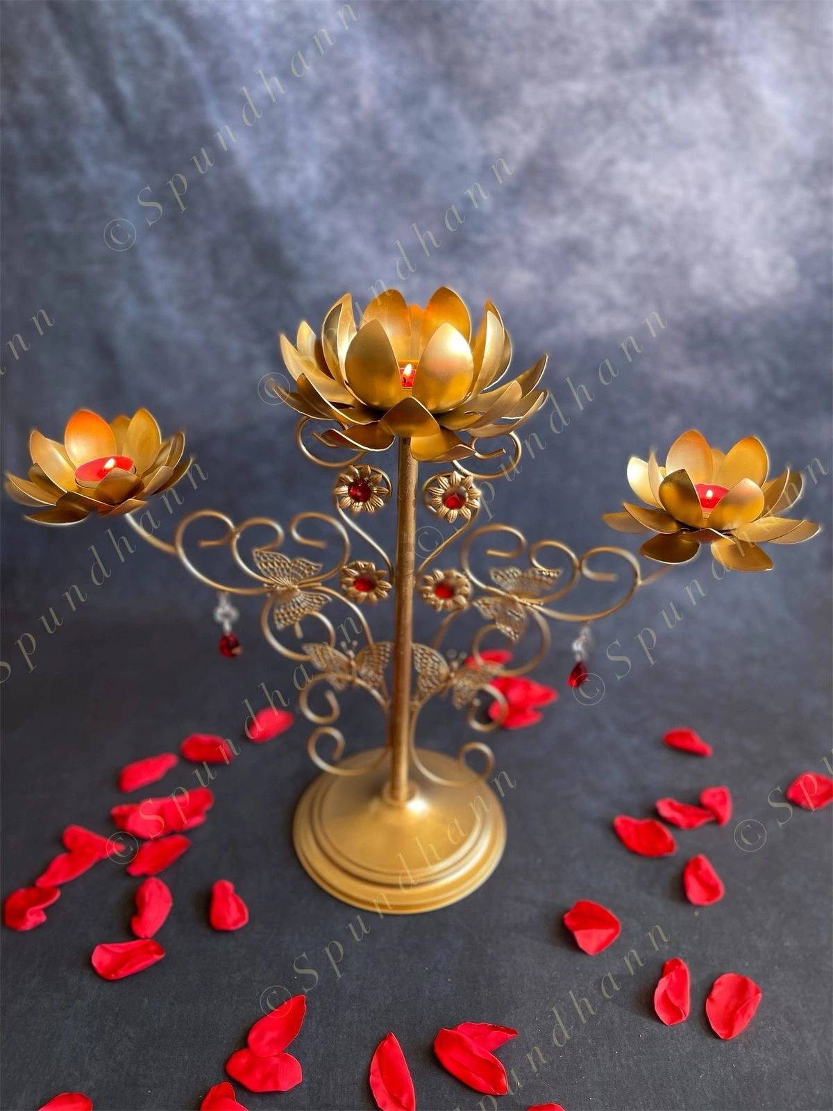 3 Lotus Flower Standing Tea Light Holder