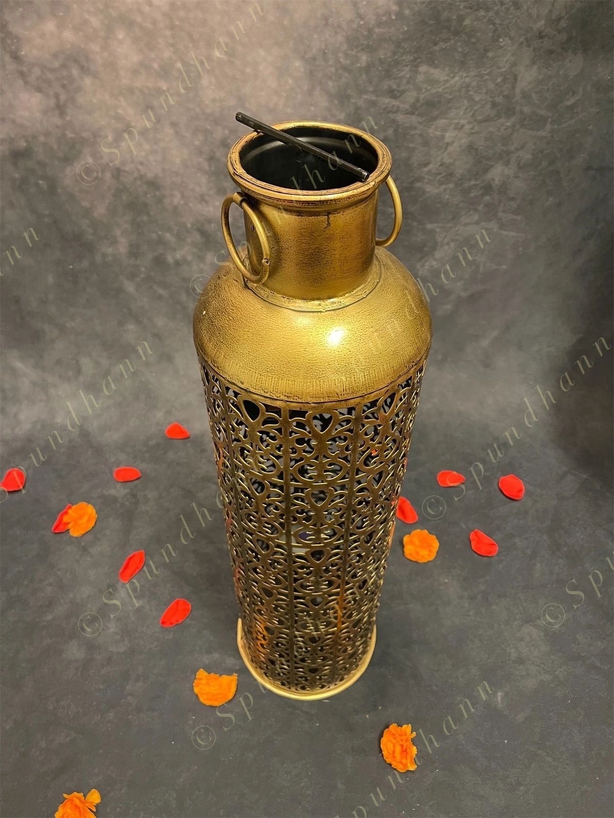 Grand Dhoop Dani Dhuna Loban / Tea Light Holder