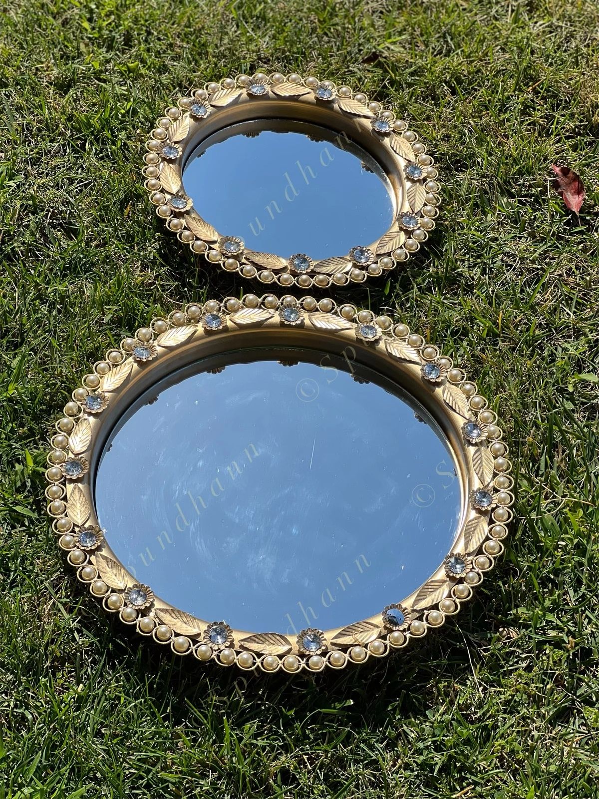 Decorative Round Elegant Mirror Platter/Plate