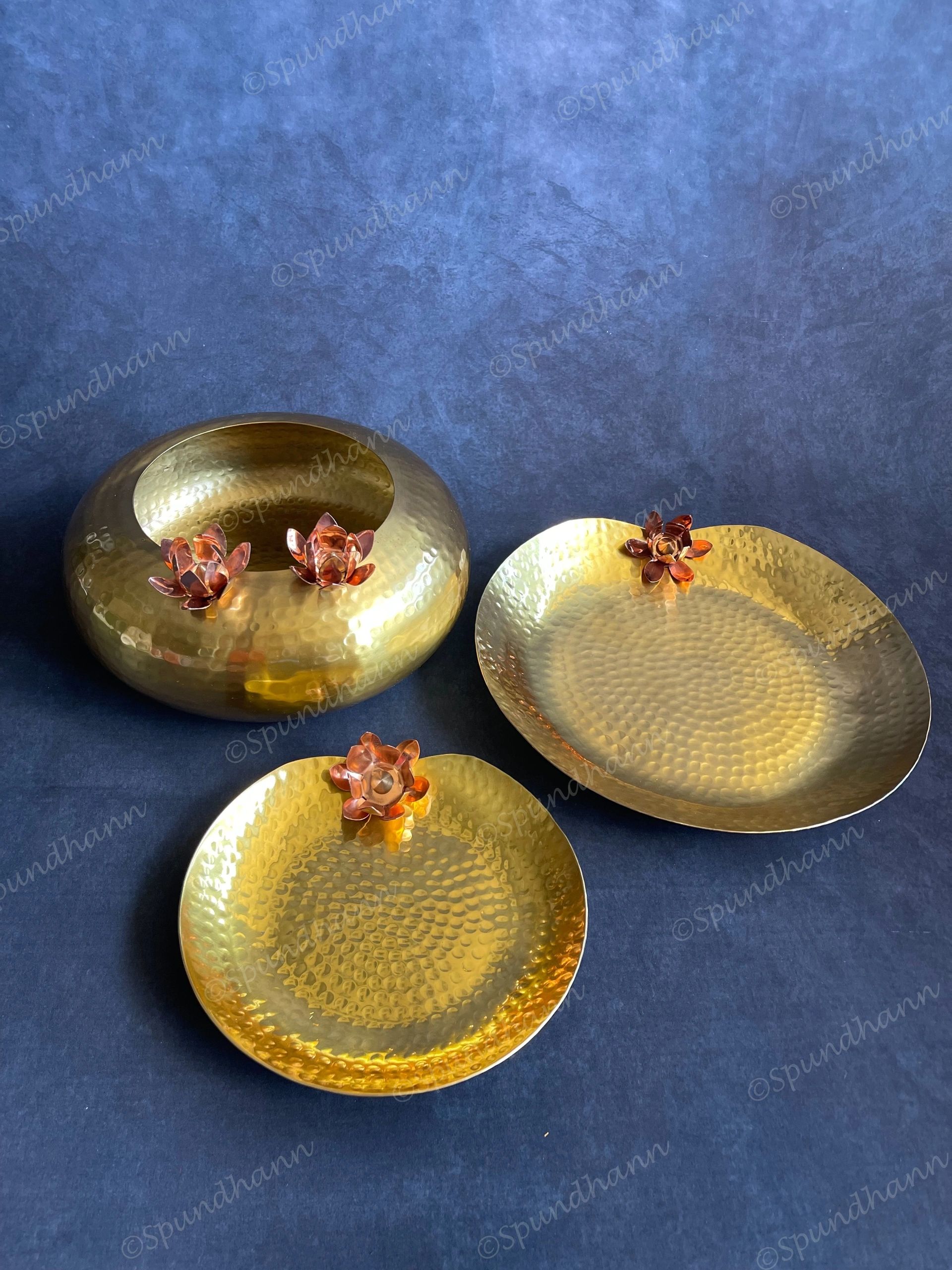Brass Round Hammered Heavy Urli Bowl with Copper Flower