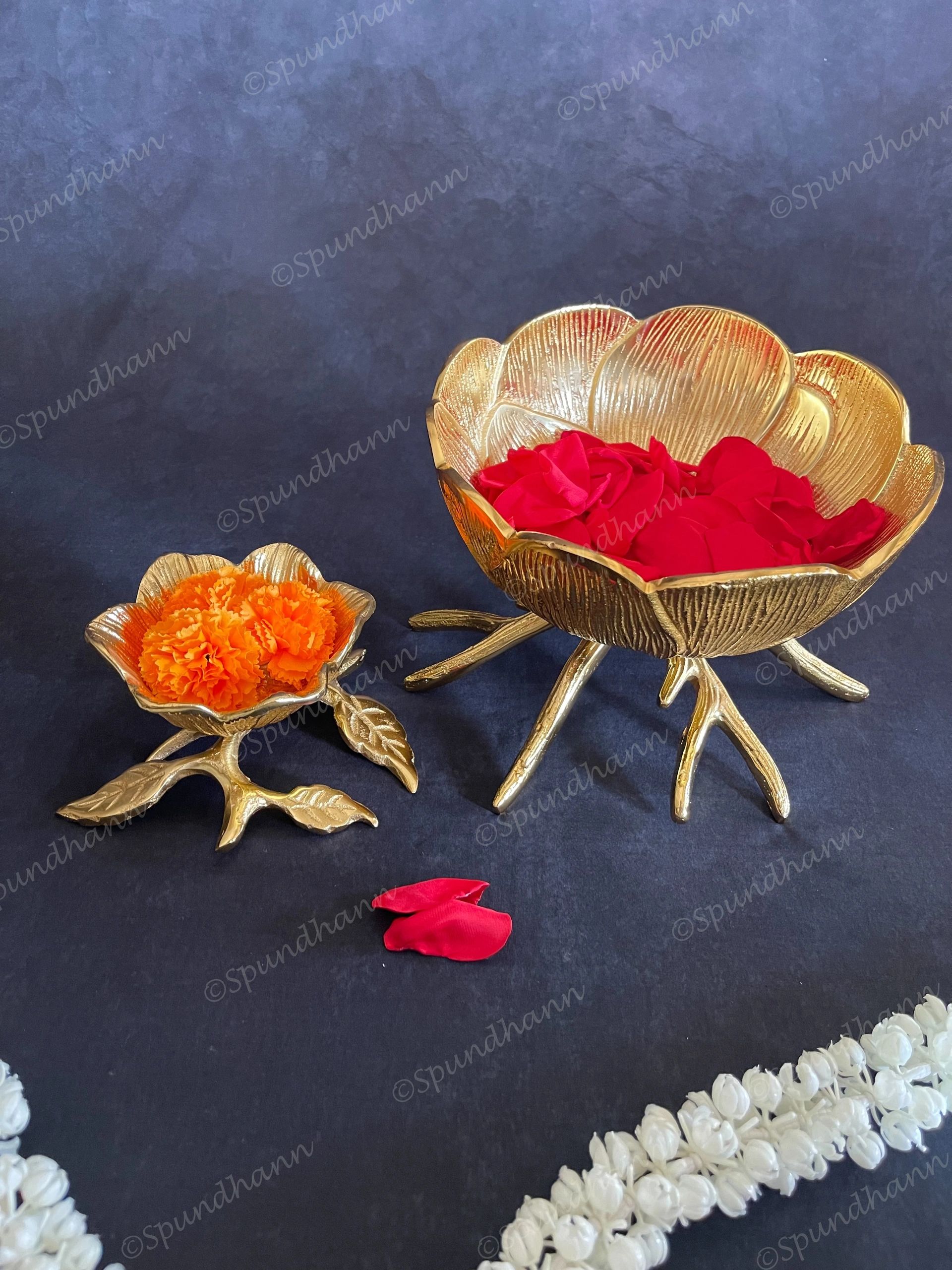 Sunflower Shape Large Decorative Fruit Bowl/Urli