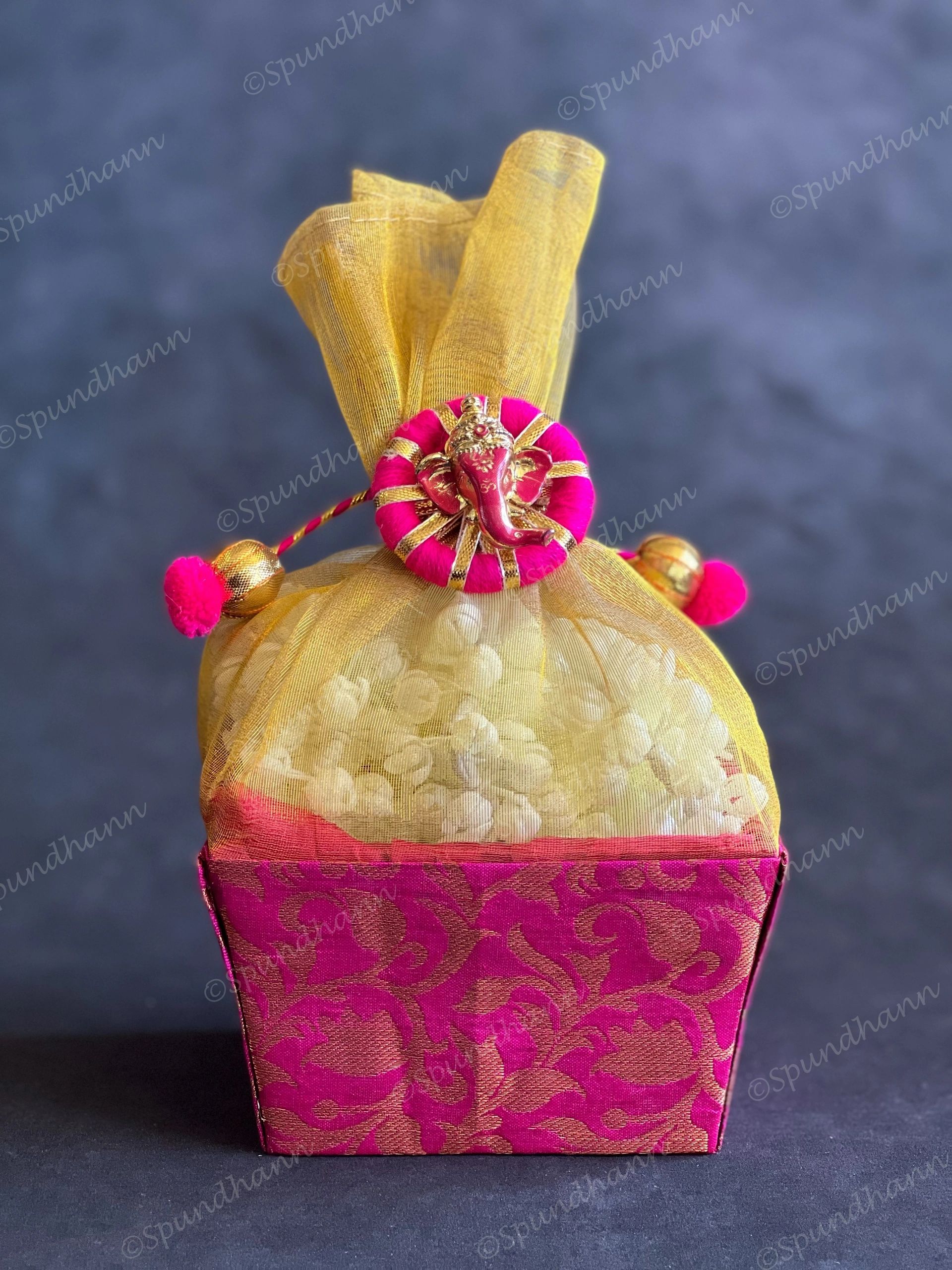 Wooden Gift Box with Ganesha String Tie