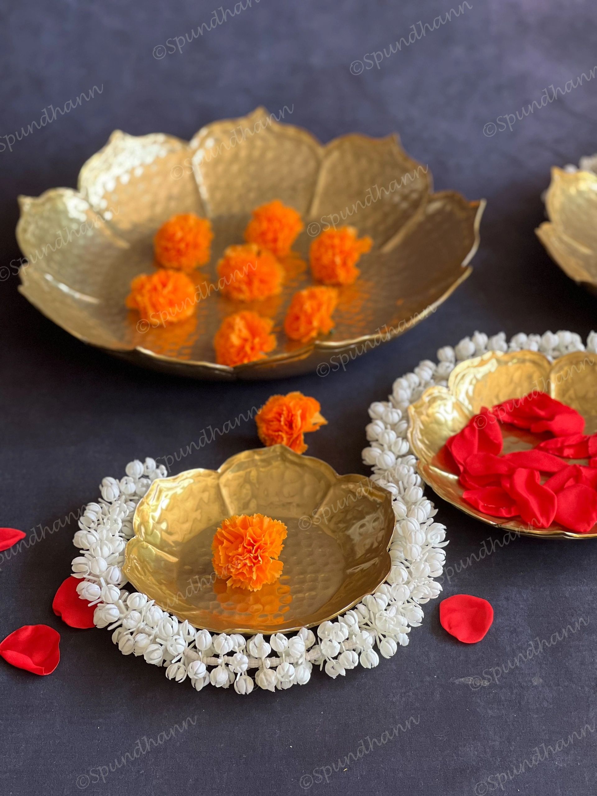 Magnificent Sunflower Thaal Urlis Set of 4