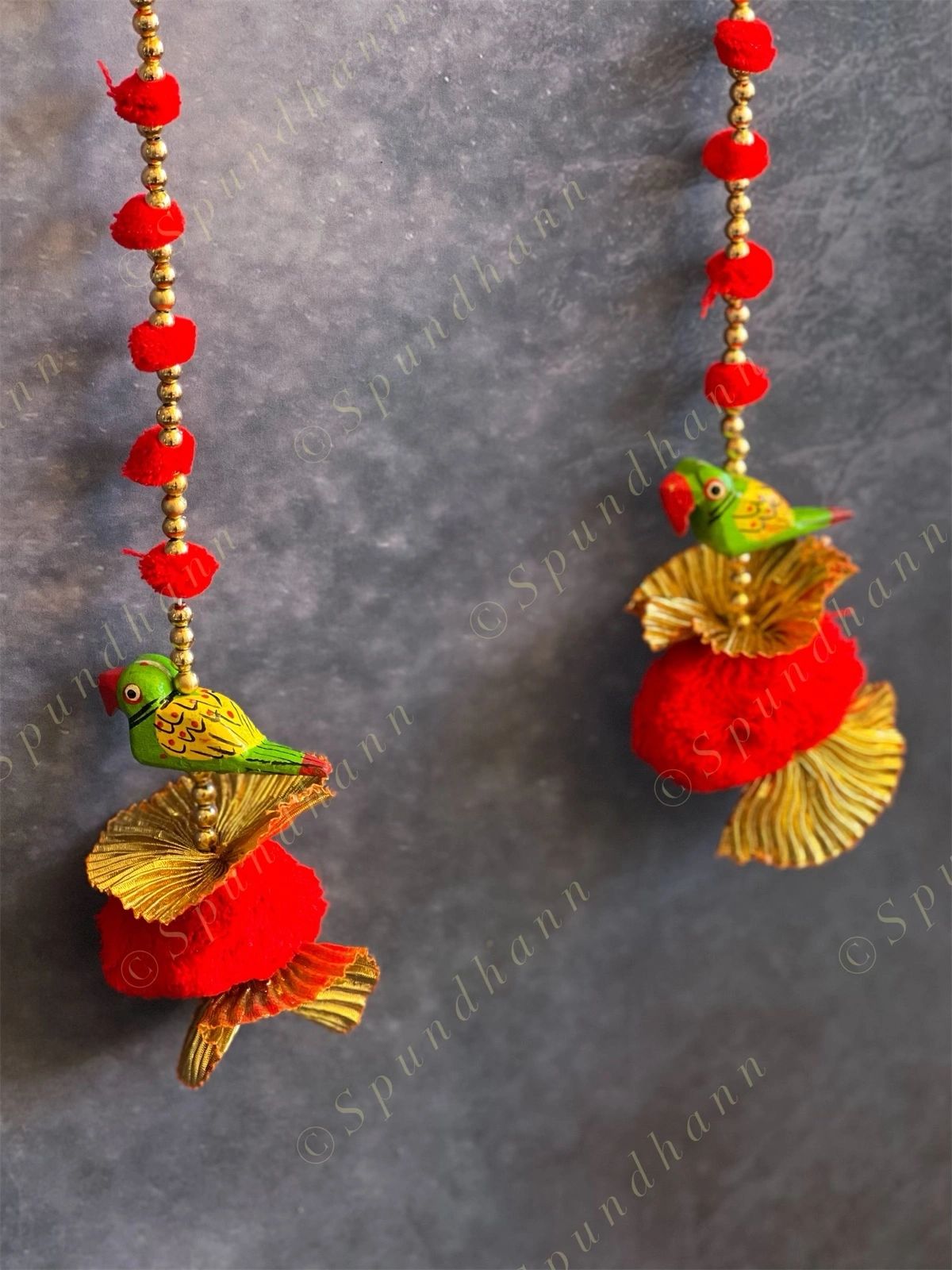 Wooden Parrot, Pom Pom & Gota Dangler String