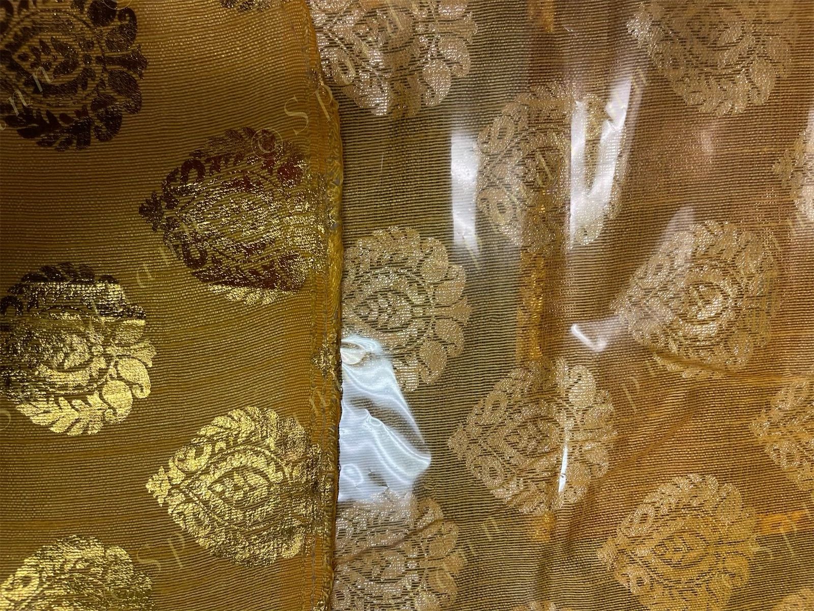 Foil Finish Saree Cover (Bag)