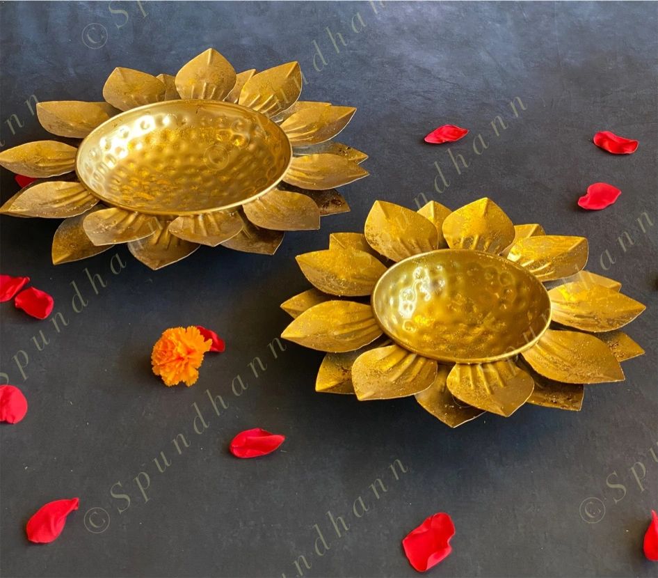 Glitter Sunflower Urli