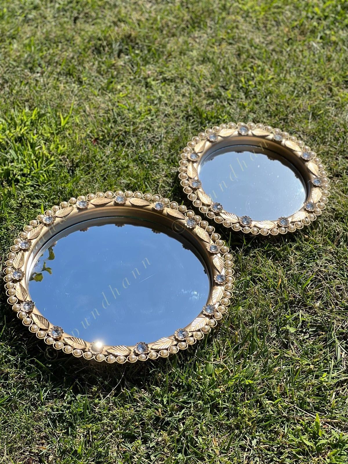 Decorative Round Elegant Mirror Platter/Plate