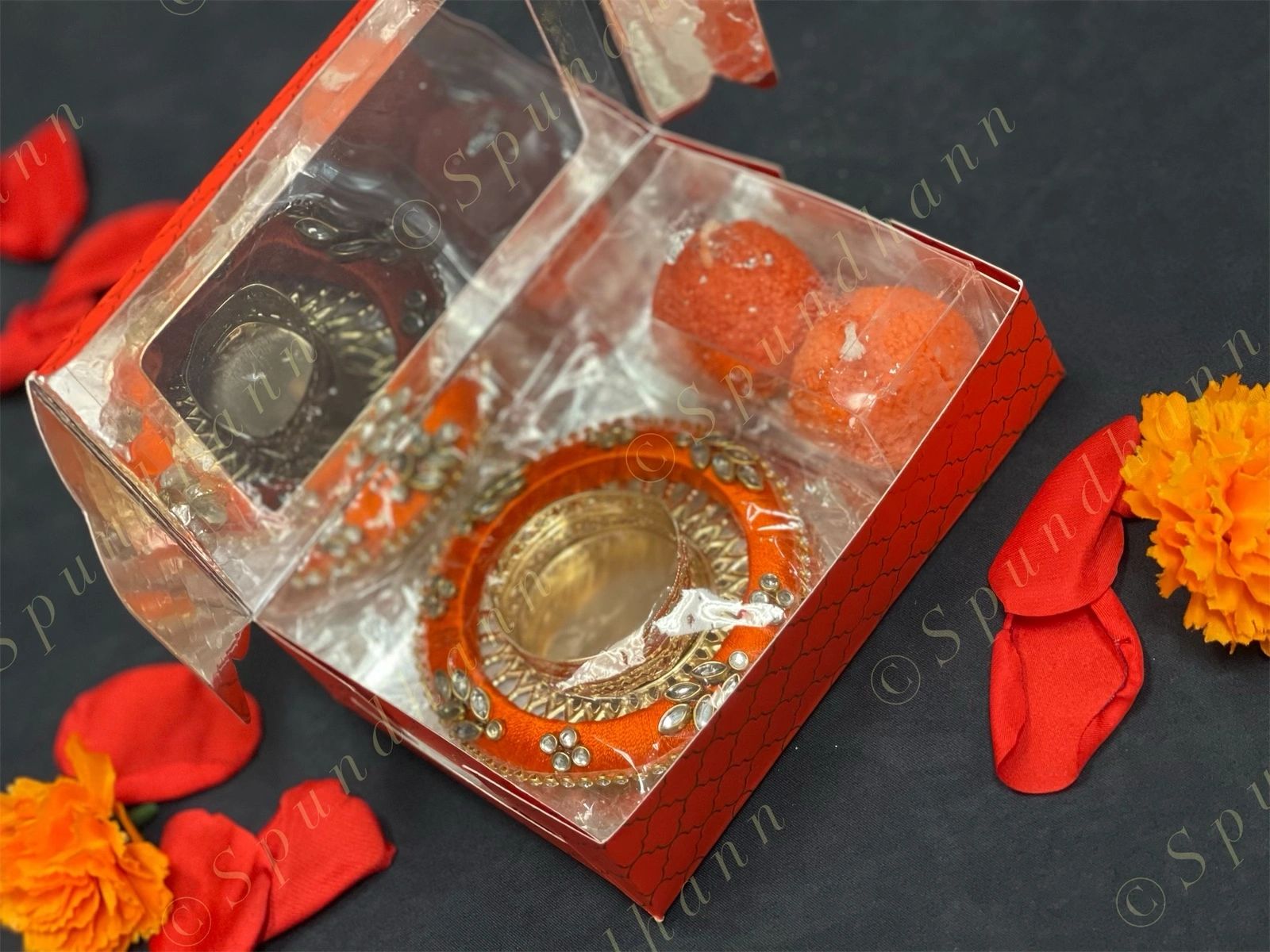 Gift Box with Tea Light Holder and Motichoor Laddoo Candle