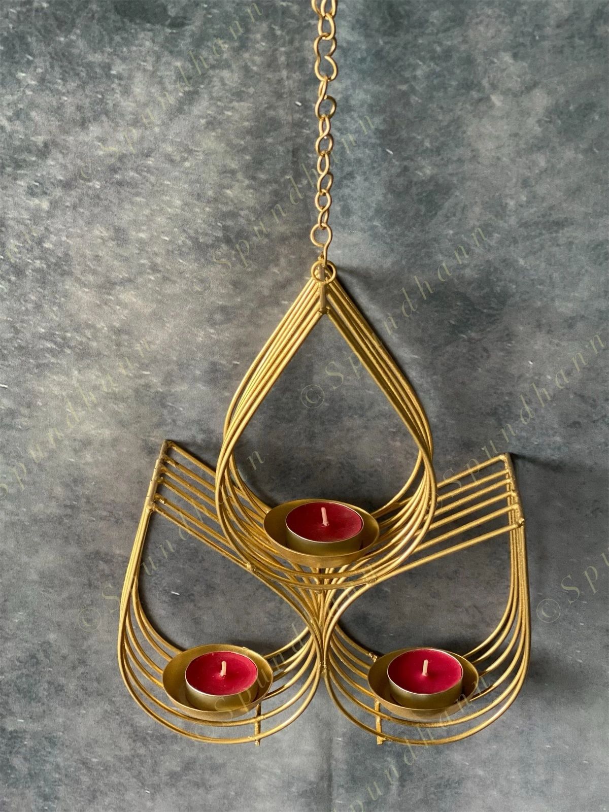 Triple Drop Hanging Tea Light Holder