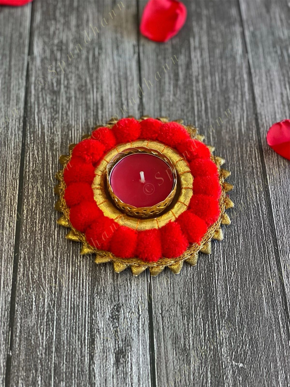 Pom Pom Tea Light Holder