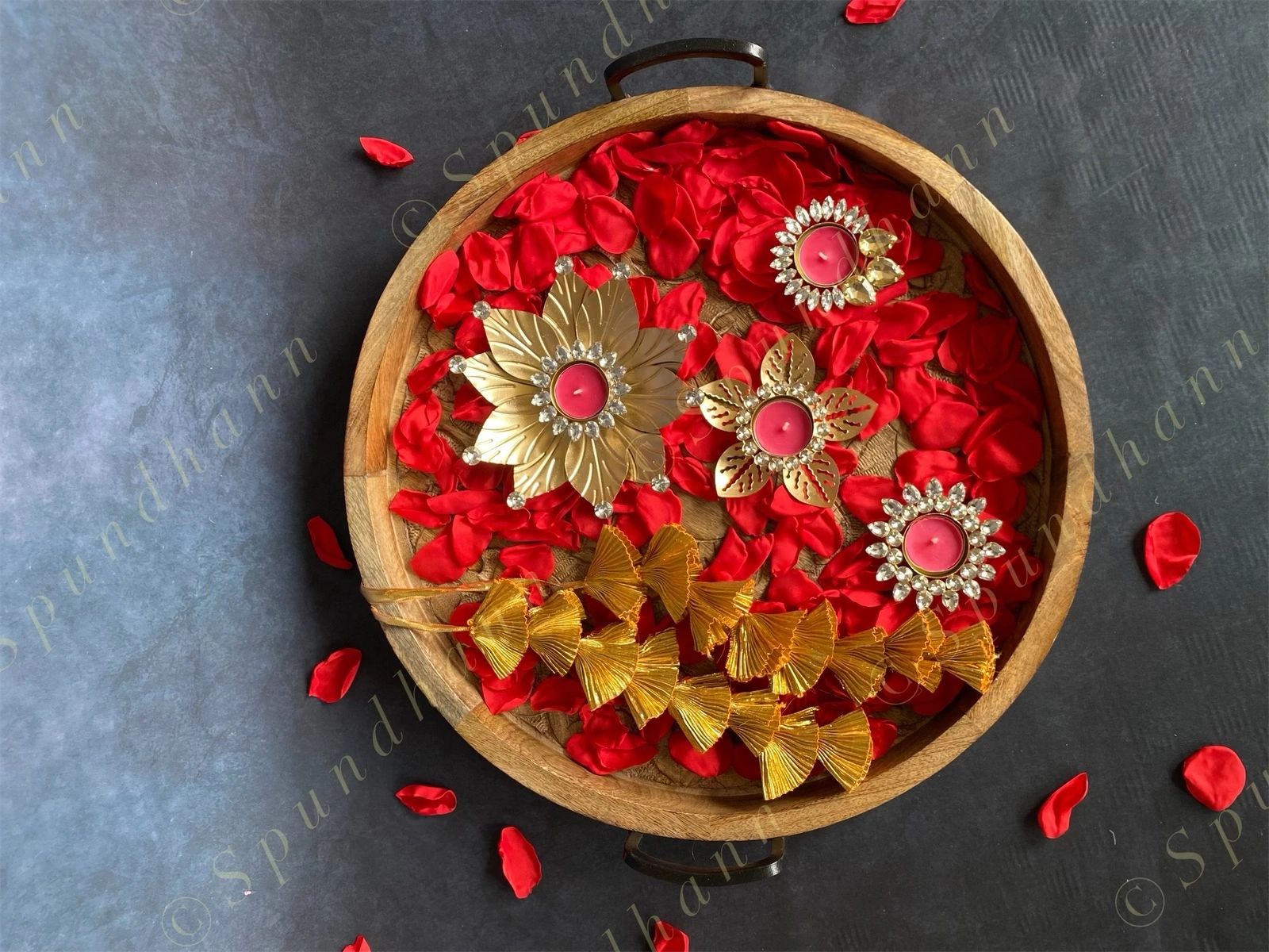 Gemstone Double Studded Floral Tea Light Holder