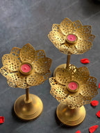 Stunning Standing Cutwork Lotus Tea Light Holder Set of 3