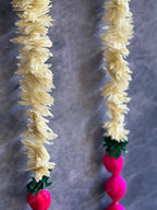White Chameli, Rajnigandha & Pink Shola Wood Bud Dangler String - Single string