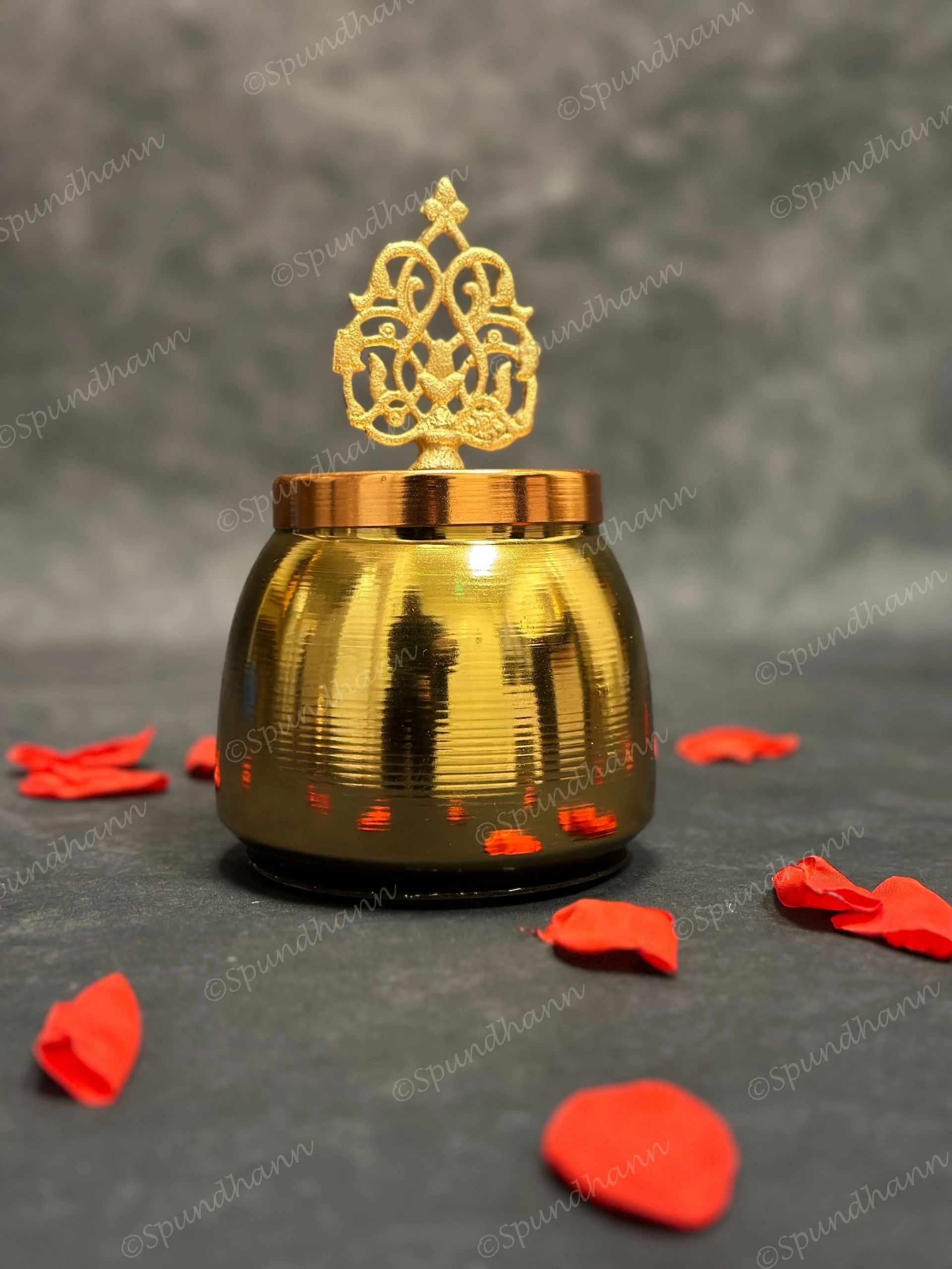 Plain (Large) Canister with Taj Lid
