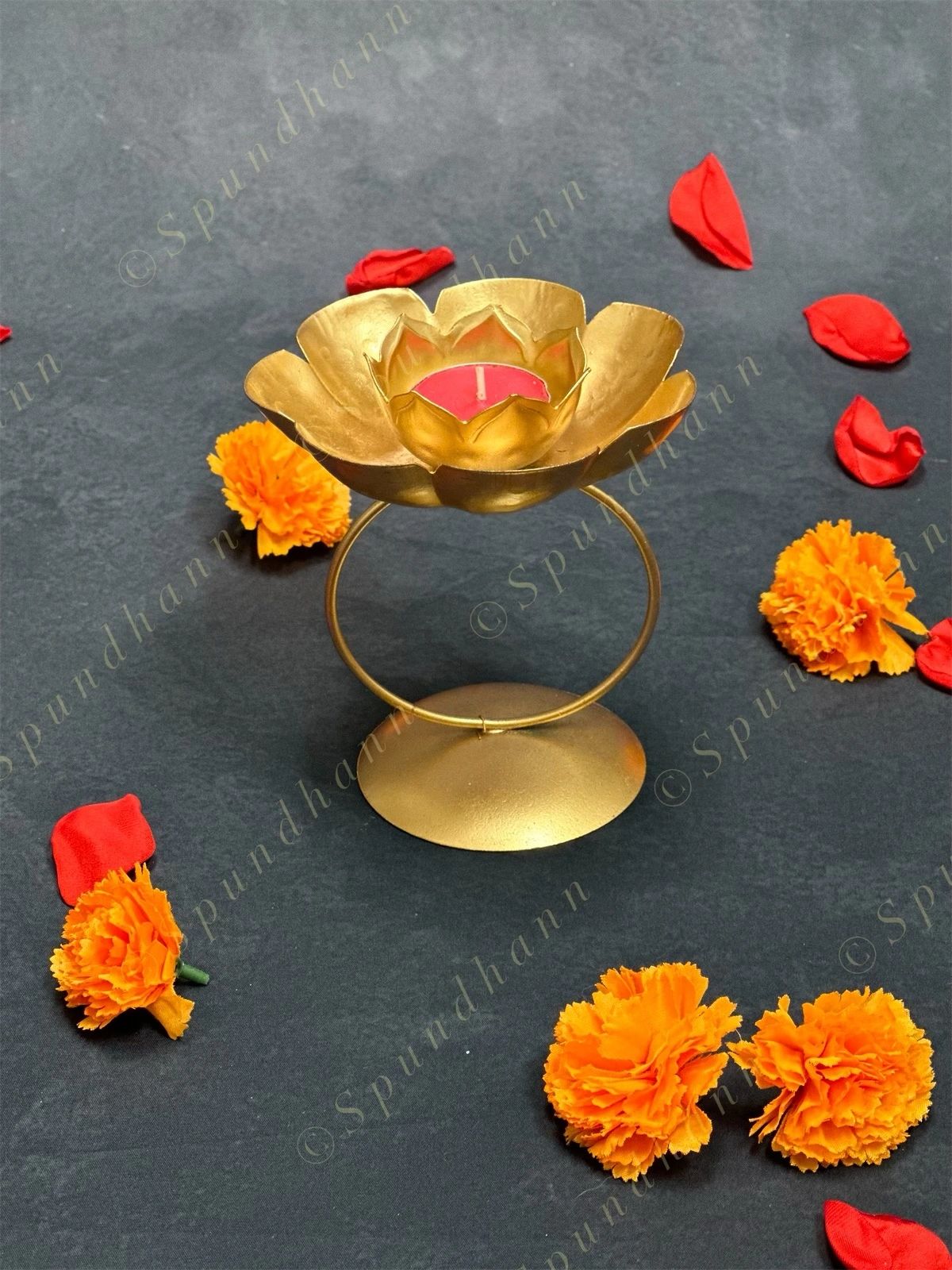 Single Ring Lotus Tea Light Holder