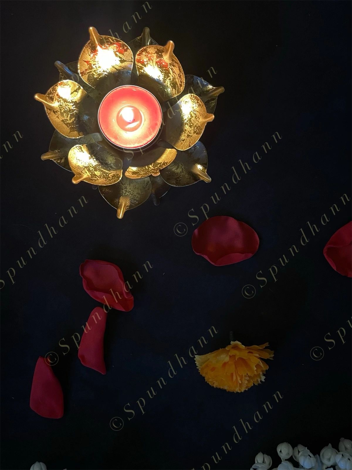 Lotus Tea Light Candle Holder