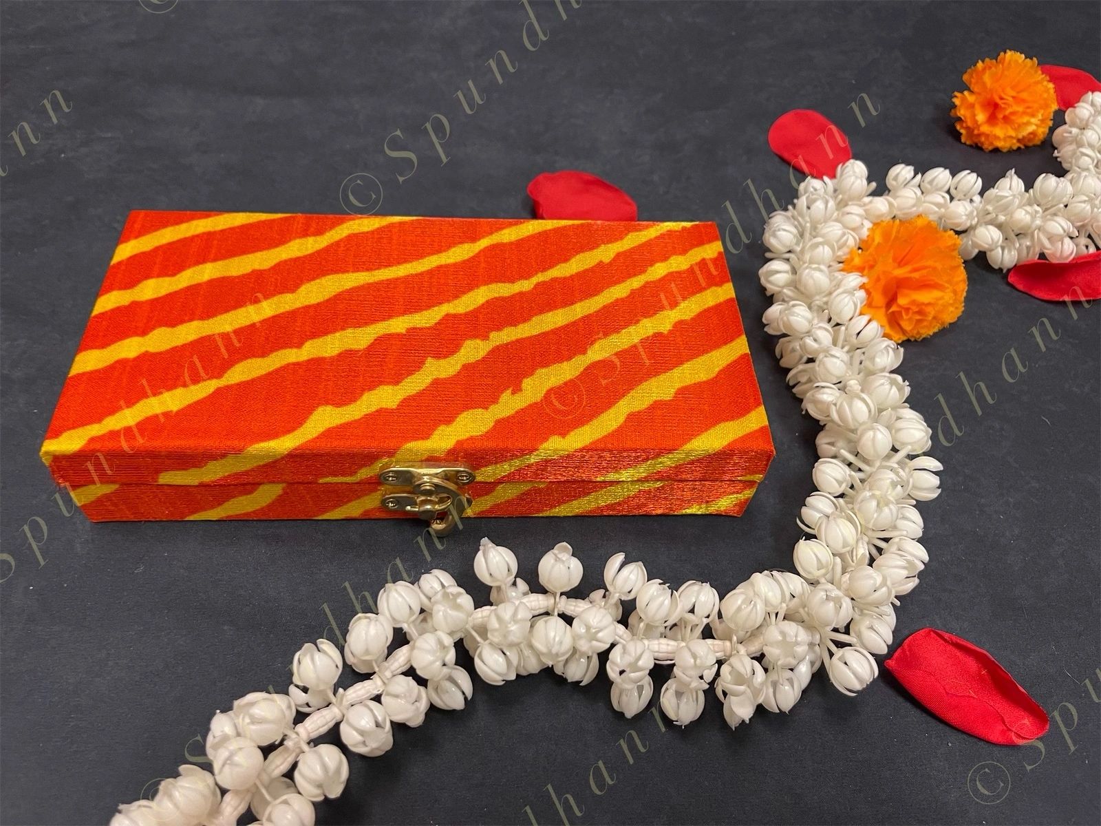 Rectangular Leheria Gift Box Only