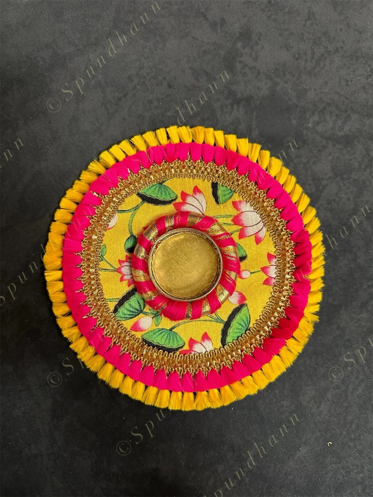 Multicolor Frill Tea Light Holder with Lotus Pattern