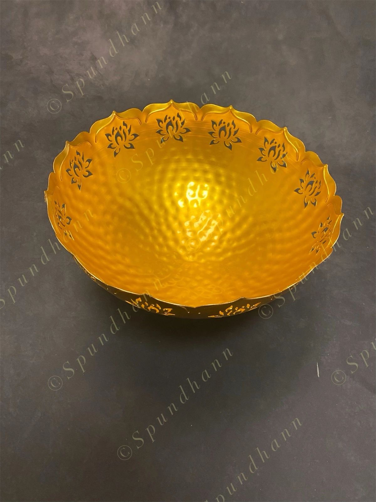 Big Standing Lotus Urli with Cutwork
