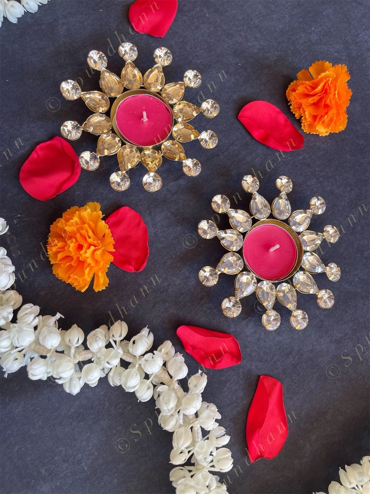 Drop & Circle Stone Floral Tea Light Holder