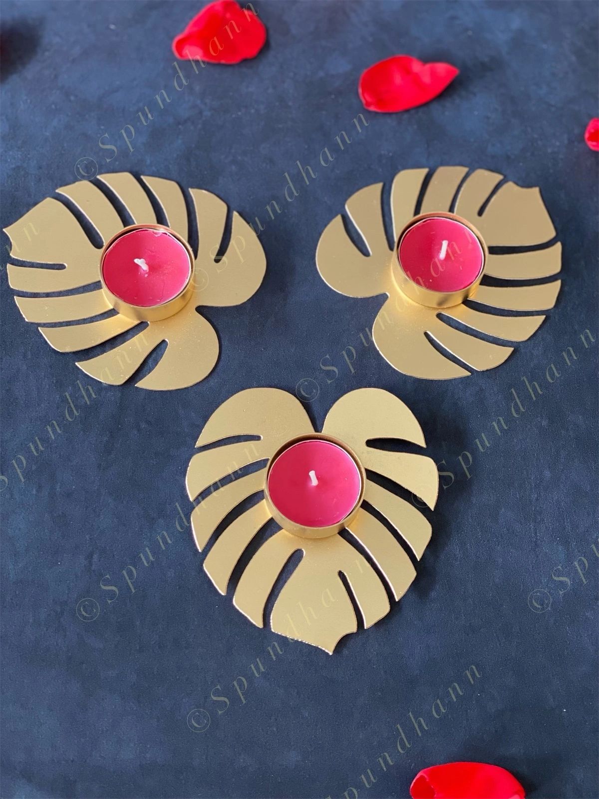 Leaf Shape Metal Tea Light Candle Holder