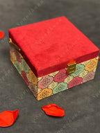 Square Gift Box with pattern