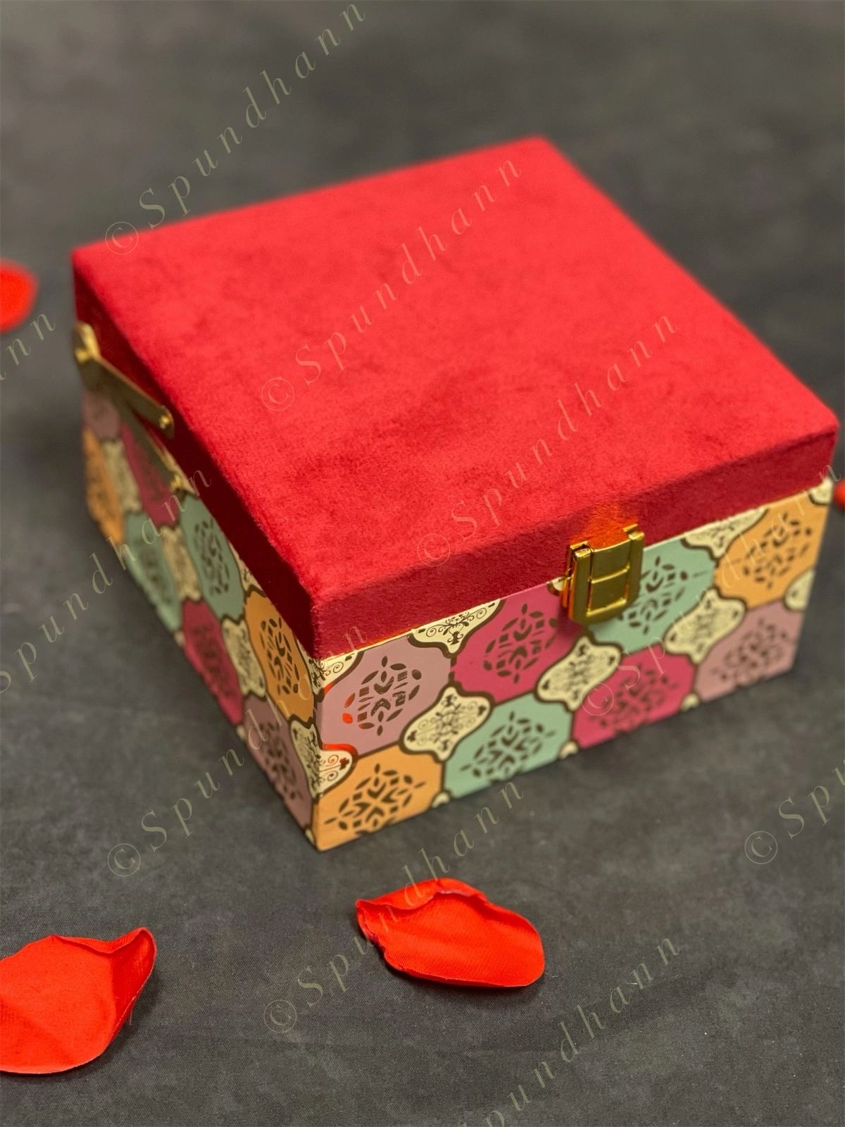 Square Gift Box with pattern