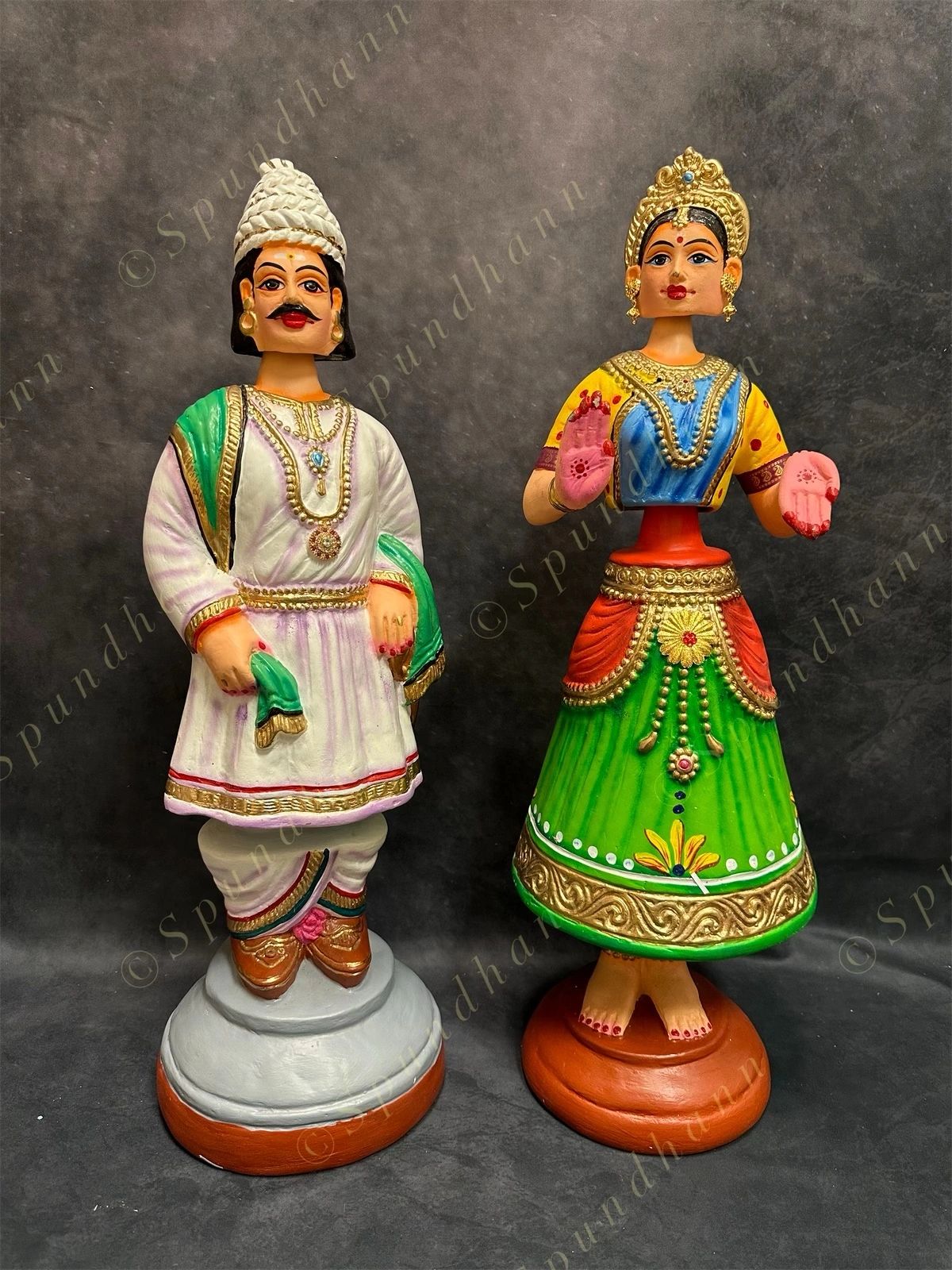 Dancing Doll Raja Rani