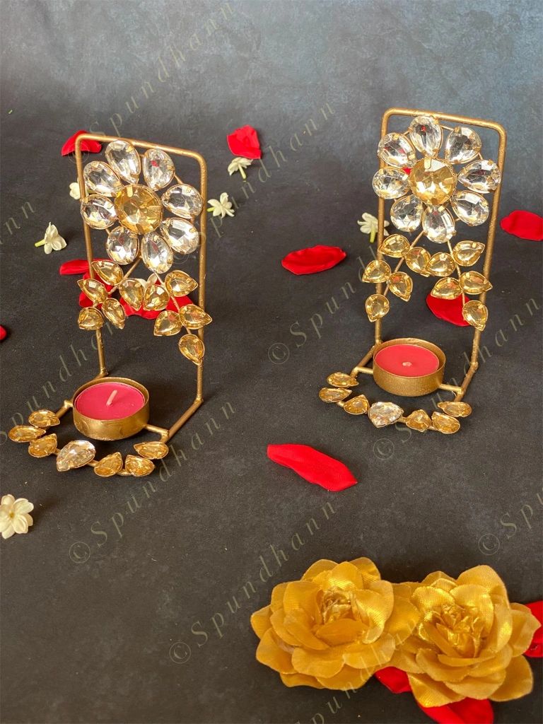 White Studded Tea Light Stand