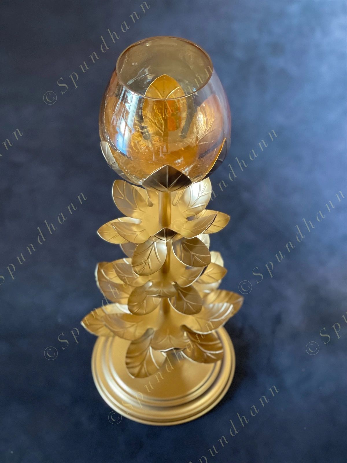 Single Large Lotus Standing Tea Light Holder