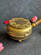 Dhoop Dani With Wooden Handle