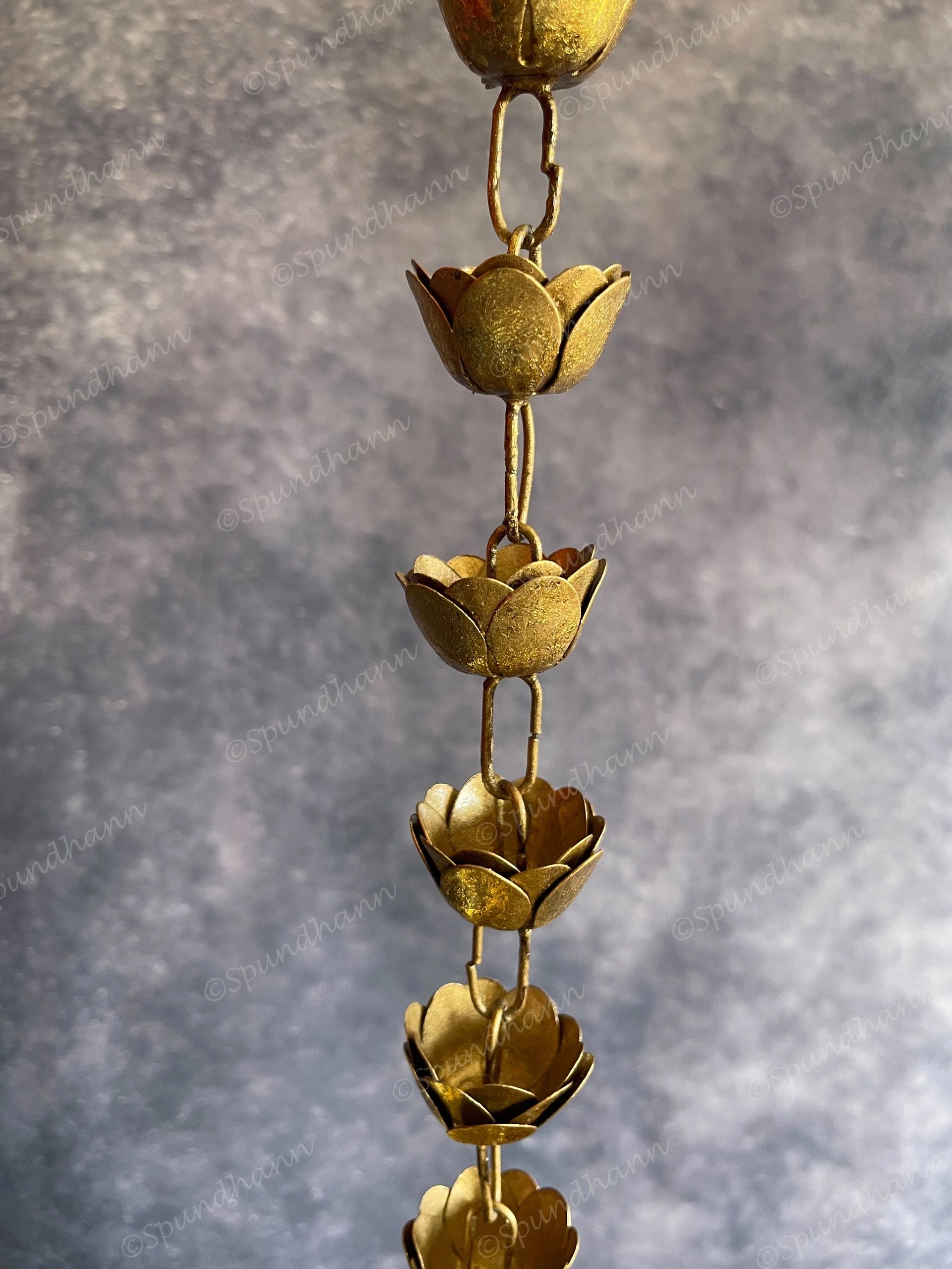 Hanging Sunflower Urli