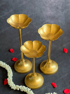 Simple Flower Standing Tea Light Holder Set of 3