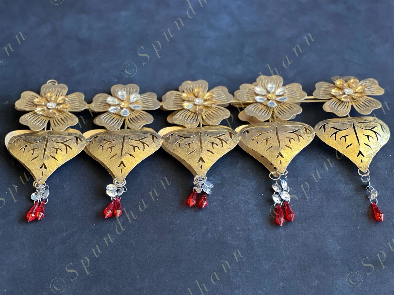 Foldable Metal Flower Toran