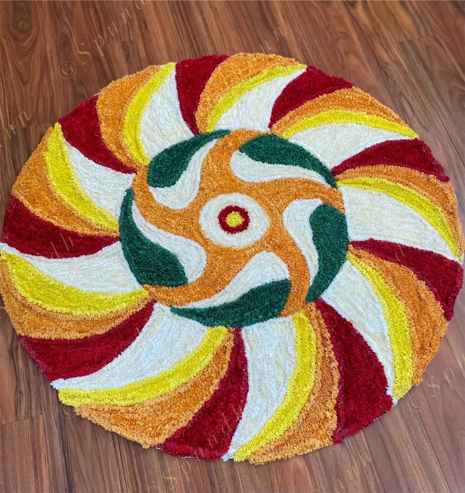 Round Swirl Rangoli Floor Mat