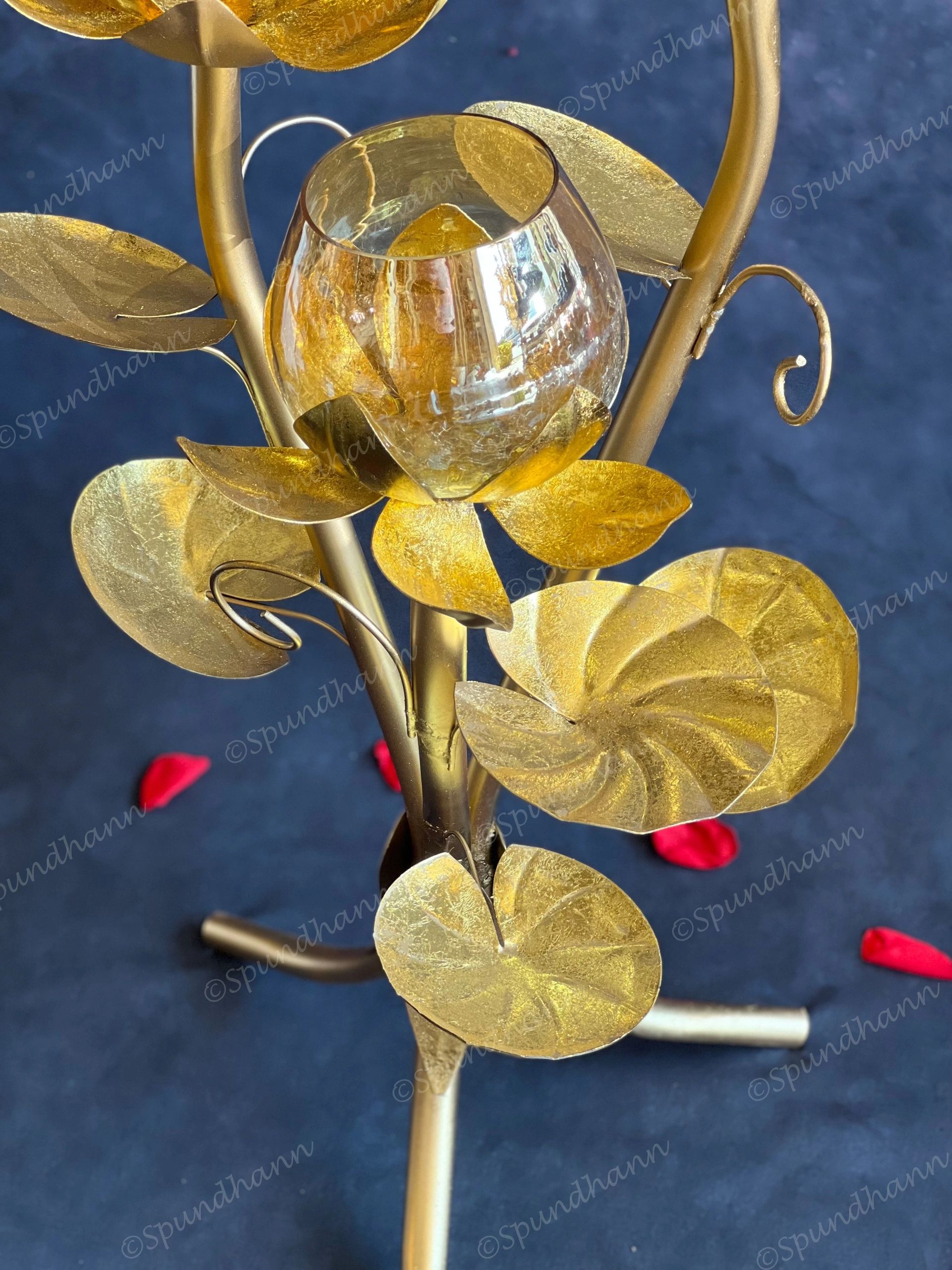 Spectacular Glass Bouquet Floral Standing Tea Light Holder