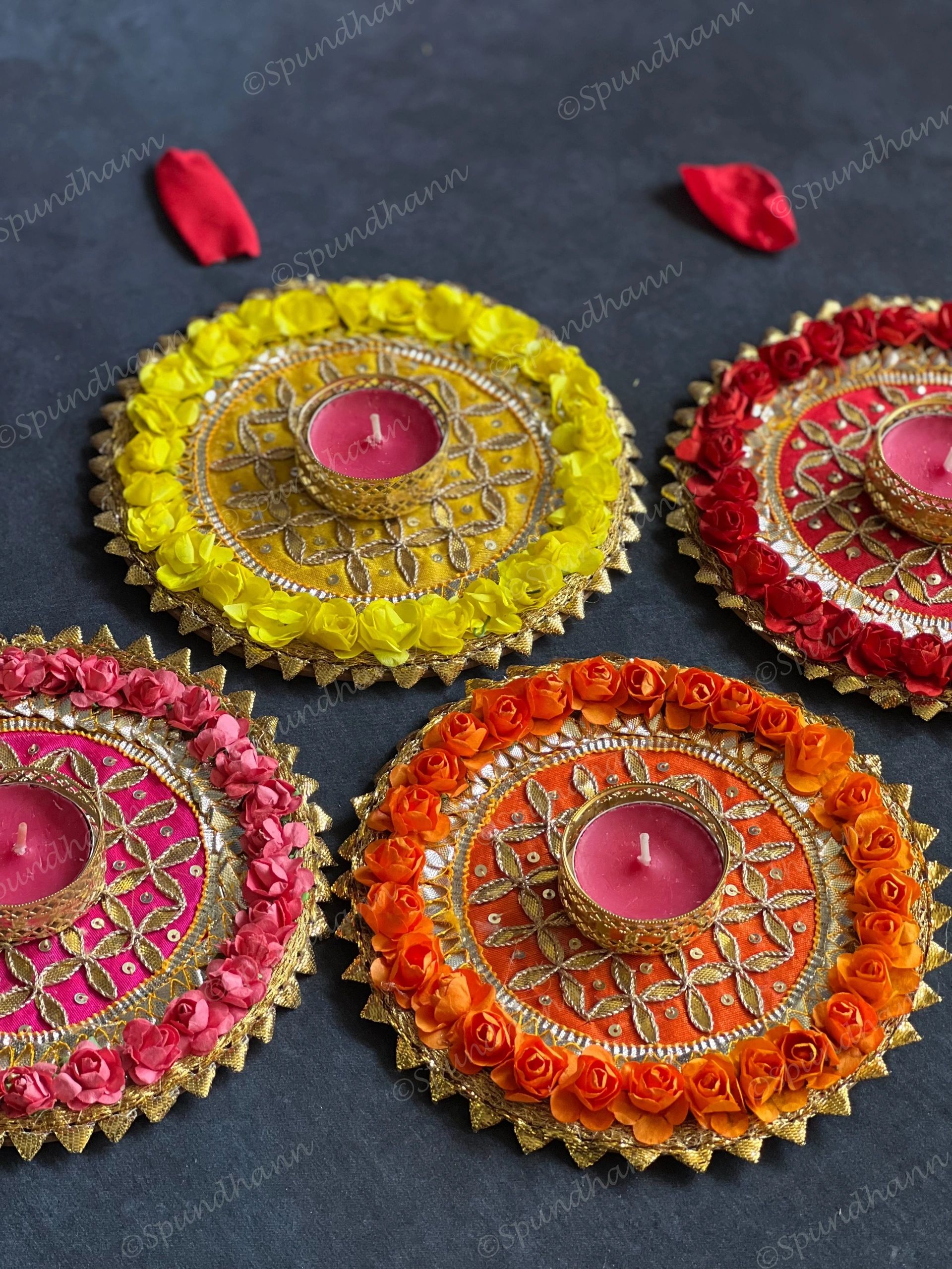 Round Gota Flower Tea Light Holder