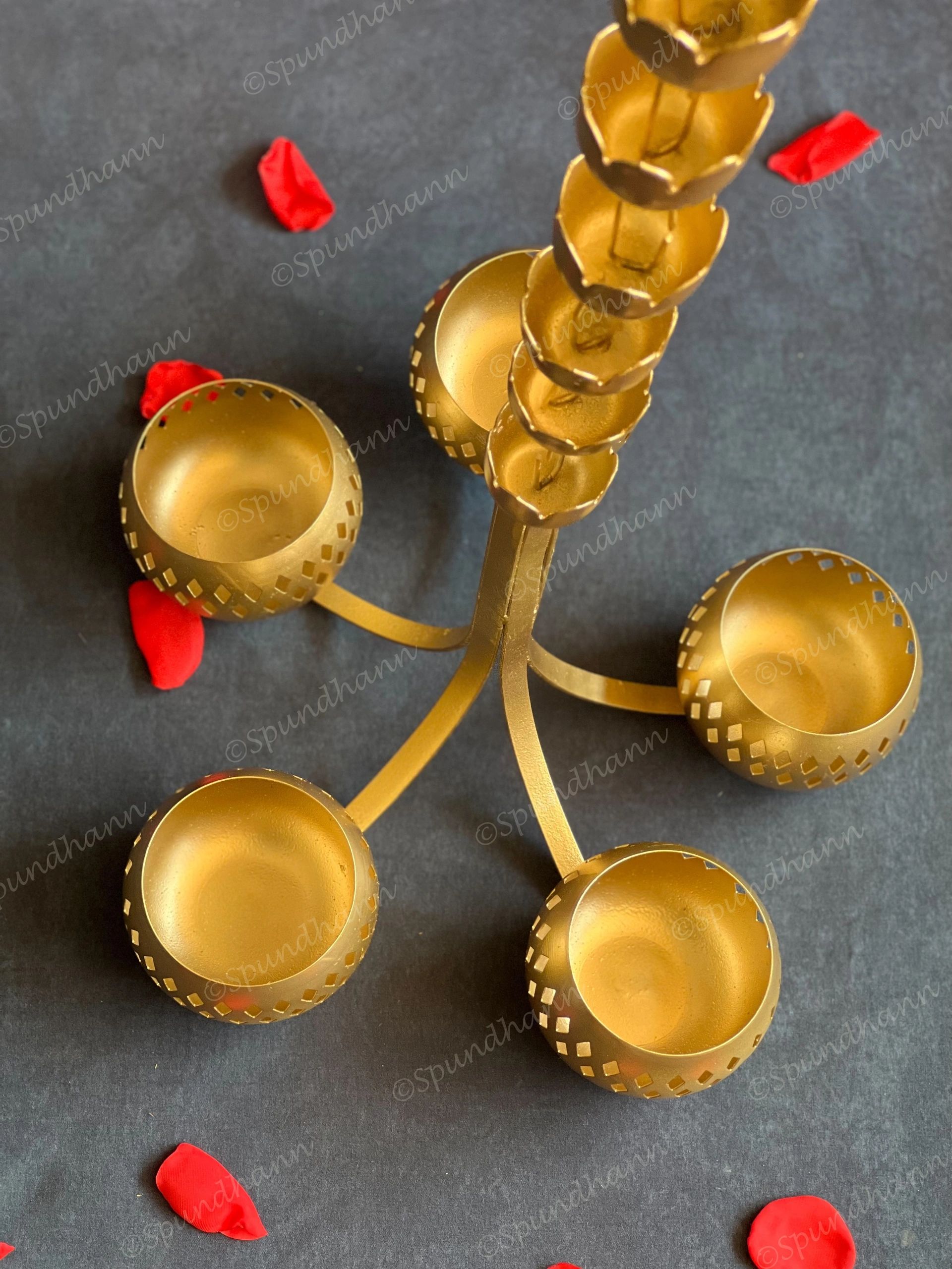 Hanging Pendant with 5 Tea Light Holders