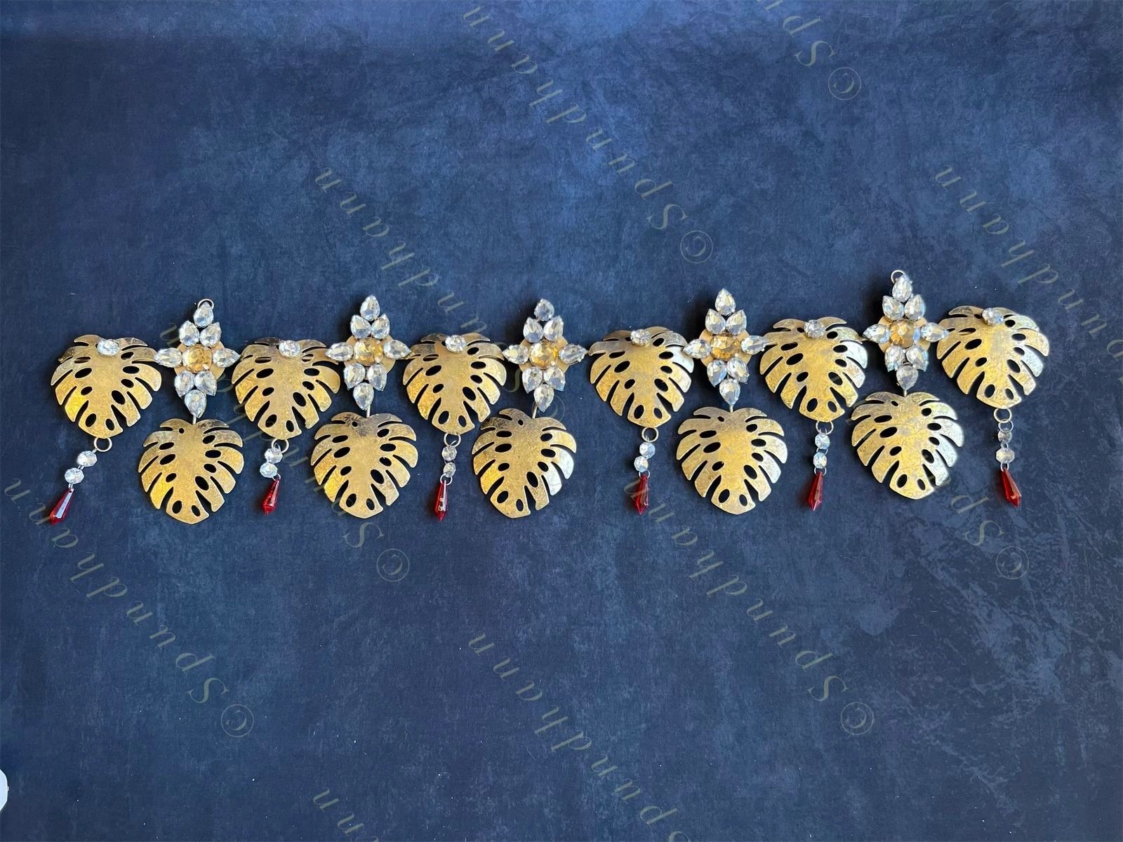 Foldable Metal Lotus Leaves Toran